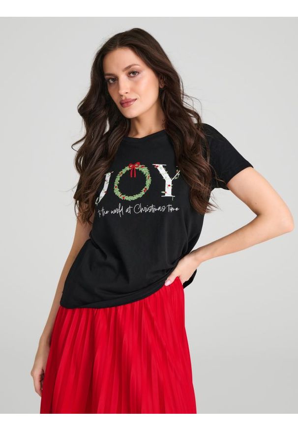 Sinsay - Koszulka świąteczna - czarny. Kolor: czarny. Materiał: bawełna. Długość rękawa: krótki rękaw. Długość: krótkie. Styl: wizytowy