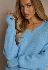 Renee - Niebieski Sweter z Dodatkiem Kaszmiru i Trójkątnym Dekoltem Silefera. Okazja: na co dzień. Kolor: niebieski. Materiał: kaszmir. Styl: casual, elegancki #3