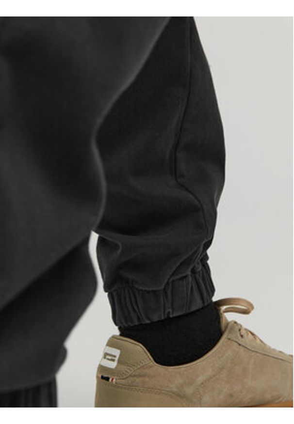 Jack & Jones - Jack&Jones Joggery Gordon 12229712 Czarny Regular Fit. Kolor: czarny. Materiał: bawełna