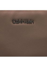 Calvin Klein Torebka Ck Must Dbl Crossbody Rubberized K60K610189 Brązowy. Kolor: brązowy. Materiał: skórzane #5