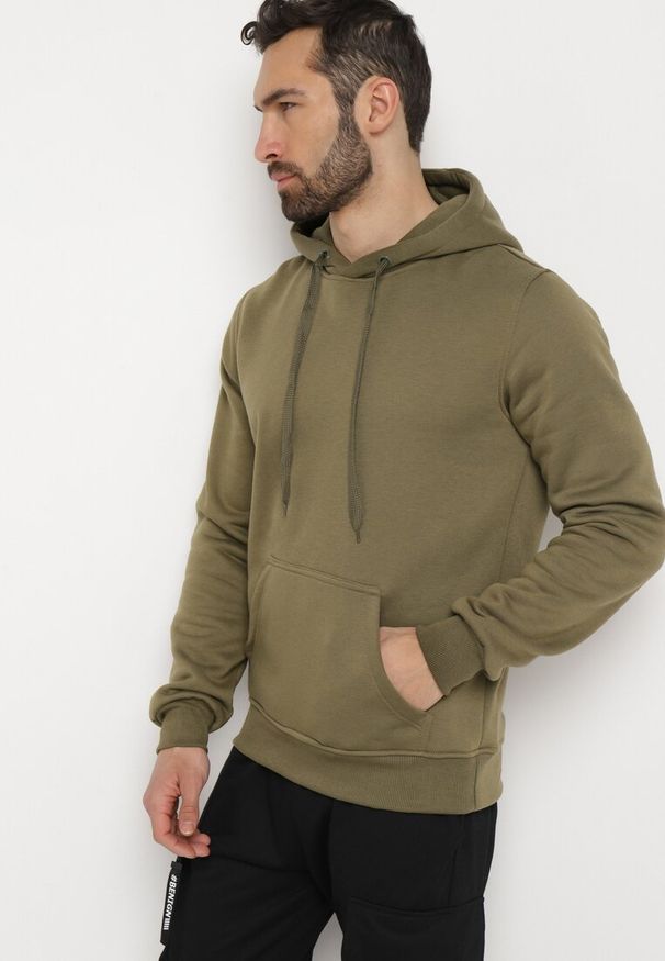 Born2be - Ciemnozielona Bluza Evoire. Okazja: na co dzień. Typ kołnierza: kaptur. Kolor: zielony. Styl: casual