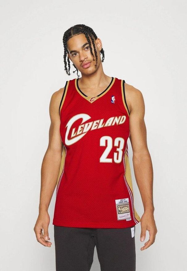 Koszulka męska do koszykówki Mitchell & Ness NBA Jersey Cavaliers Lebron James. Kolor: czerwony. Materiał: jersey. Sport: koszykówka