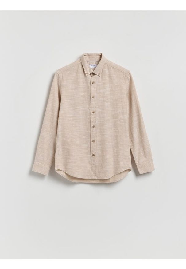 Reserved - Strukturalna koszula regular fit - beżowy. Kolor: beżowy. Materiał: tkanina, bawełna