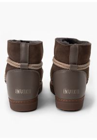 Inuikii - Śniegowce damskie INUIKII CLASSIC. Okazja: do pracy, na co dzień, na spacer. Kolor: brązowy. Styl: casual