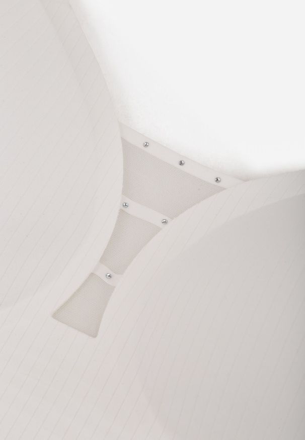 Born2be - Biały Biustonosz z Prążkowanego Materiału Ezimere. Kolor: biały. Materiał: materiał, prążkowany. Rodzaj stanika: wyciągane miseczki. Wzór: gładki