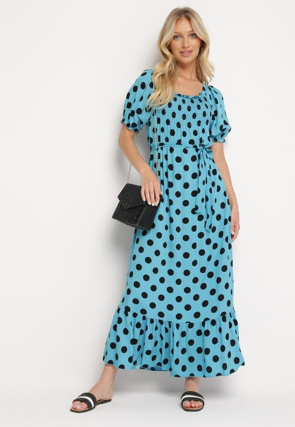 Born2be - Niebiesko-Czarna Sukienka z Bufiastymi Rękawami i Gumkami przy Dekolcie z Falbanką i Paskiem w Talii Tesree. Okazja: na co dzień. Typ kołnierza: dekolt kwadratowy. Kolor: niebieski. Materiał: bawełna, materiał. Styl: casual, retro