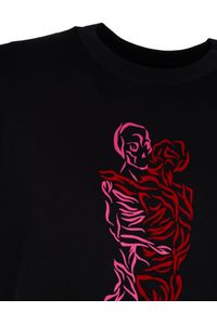 Les Hommes T-Shirt "Love After Death" | LBT1007700D | Mężczyzna | Czarny. Kolor: czarny. Materiał: bawełna. Wzór: aplikacja, nadruk. Styl: klasyczny, elegancki