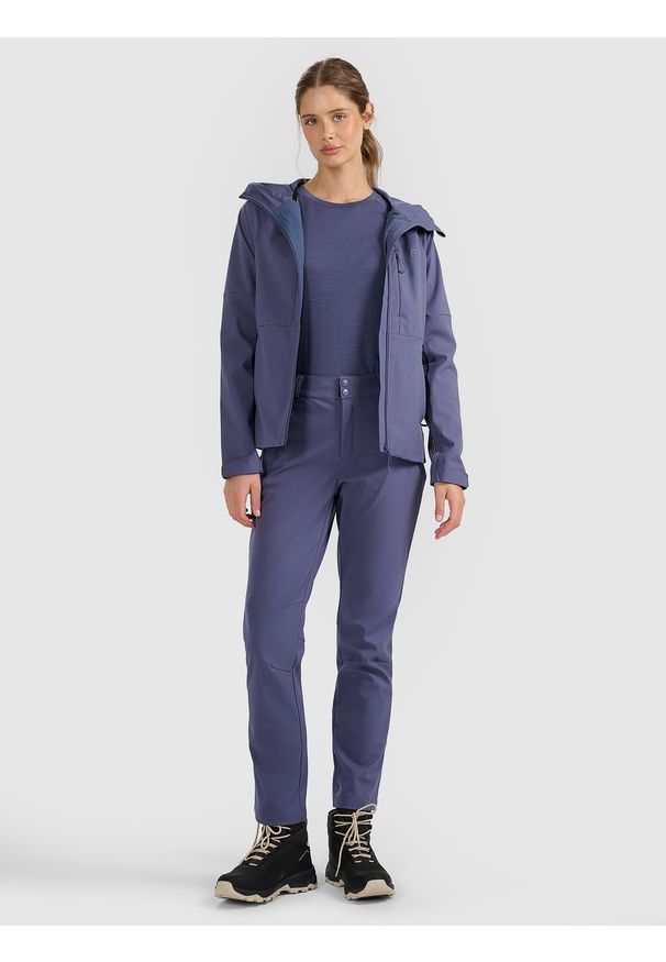 4f - 4F Spodnie trekkingowe softshell membrana 10000 damskie - granatowe M. Stan: podwyższony. Kolor: niebieski. Materiał: softshell. Technologia: Primaloft. Sport: wspinaczka, turystyka piesza