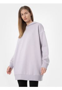 4f - Bluza dresowa nierozpinana z kapturem damska. Okazja: na co dzień. Typ kołnierza: kaptur. Kolor: fioletowy. Materiał: dresówka. Styl: casual