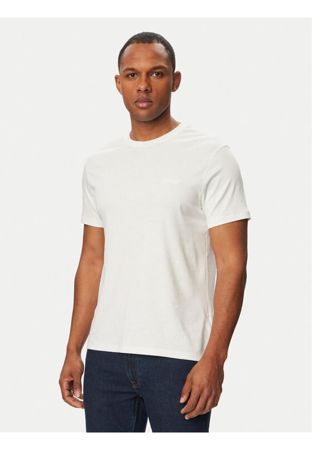 Calvin Klein T-Shirt LV04LG222G Biały Slim Fit. Kolor: biały. Materiał: bawełna
