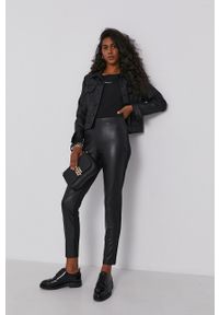 Calvin Klein Legginsy damskie kolor czarny gładkie. Stan: podwyższony. Kolor: czarny. Materiał: skóra. Wzór: gładki