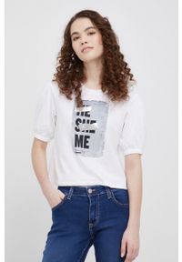 Sisley t-shirt bawełniany damska kolor biały z nadrukiem. Kolor: biały. Materiał: bawełna. Długość rękawa: krótki rękaw. Długość: krótkie. Wzór: nadruk