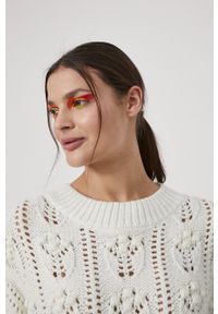medicine - Medicine - Sweter Essential. Kolor: beżowy. Długość rękawa: długi rękaw. Długość: długie. Wzór: ze splotem #4