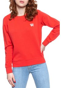 Wrangler - BLUZA WRANGLER CREW SWEAT BITTERSWEET RED W6Z1HAXBO. Styl: klasyczny #6