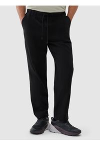 4f - 4F Spodnie casual męskie - czarne 3XL. Okazja: na co dzień. Kolor: czarny. Materiał: bawełna, materiał, tkanina, elastan. Wzór: jednolity. Styl: casual