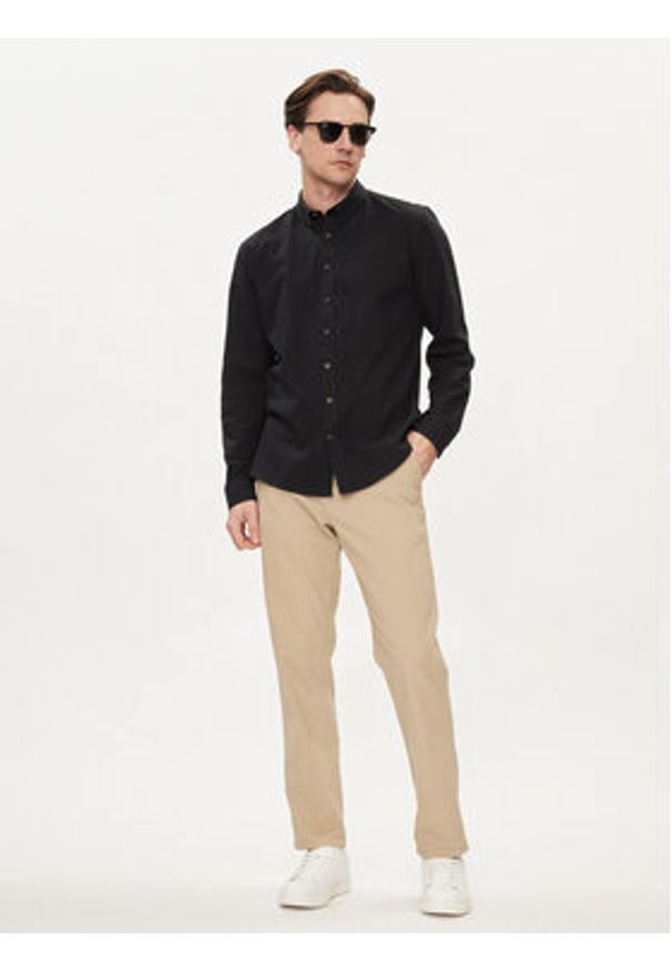 Lindbergh Koszula 30-203344 Czarny Slim Fit. Kolor: czarny. Materiał: bawełna, len