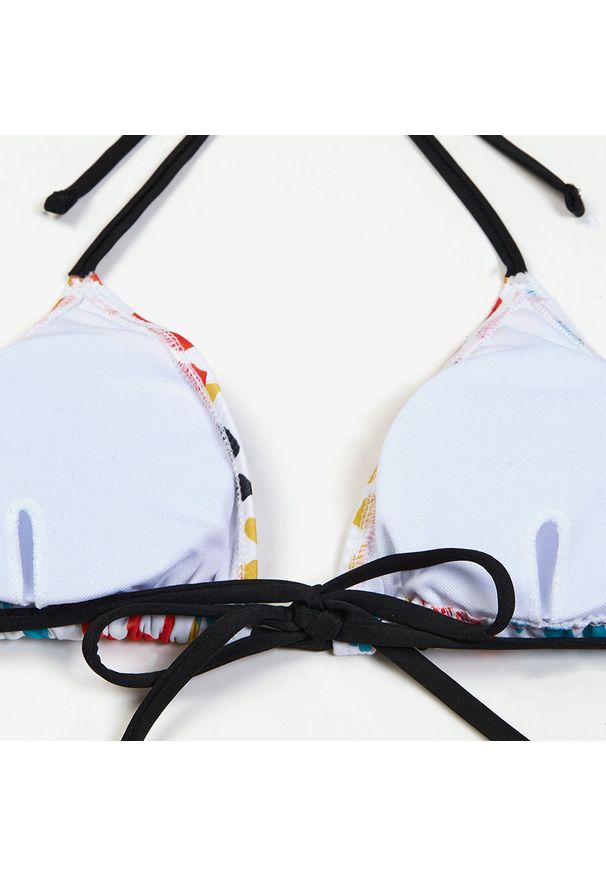 Intica - Bikini z pareo na plażę i basen Constanse. Kolor: wielokolorowy. Materiał: materiał