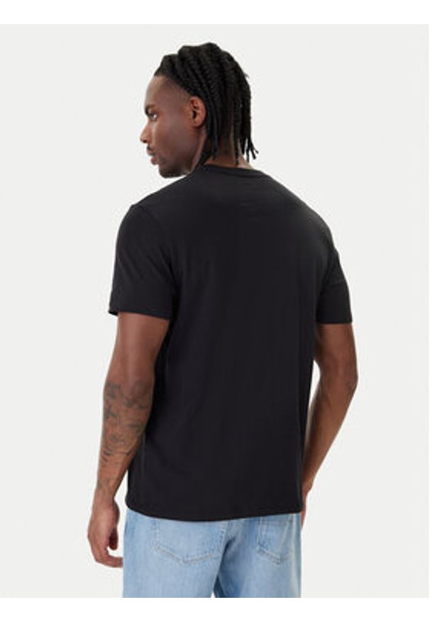 Calvin Klein T-Shirt LV04LF810G Czarny Regular Fit. Kolor: czarny. Materiał: bawełna