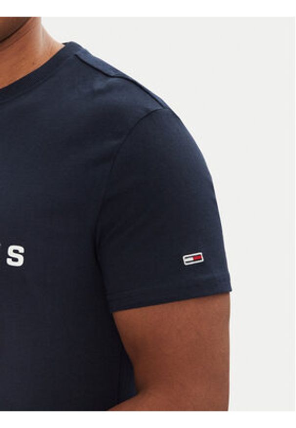 Tommy Jeans T-Shirt Signature Dna DM0DM20817 Granatowy Regular Fit. Kolor: niebieski. Materiał: bawełna