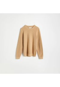 Reserved - Sweter o strukturalnym splocie - Beżowy. Kolor: beżowy. Wzór: ze splotem #1