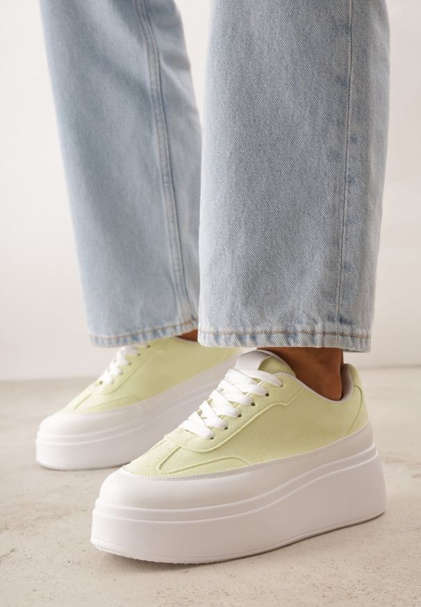 Renee - Żółte Sneakersy VICES na Platformie z Ozdobnym Noskiem Attis. Okazja: na uczelnię, na co dzień, na spacer. Nosek buta: okrągły. Zapięcie: sznurówki. Kolor: żółty. Szerokość cholewki: normalna. Materiał: skóra, zamsz. Obcas: na platformie. Wysokość obcasa: średni. Sport: turystyka piesza