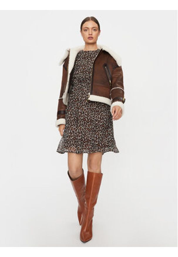 Vero Moda Sukienka codzienna Milla 10244553 Kolorowy Regular Fit. Okazja: na co dzień. Materiał: syntetyk. Wzór: kolorowy. Typ sukienki: proste. Styl: casual