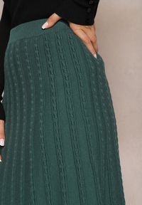 Renee - Ciemnozielona Dzianinowa Spódnica Trapezowa Midi Arion. Kolor: zielony. Materiał: dzianina. Styl: elegancki #5