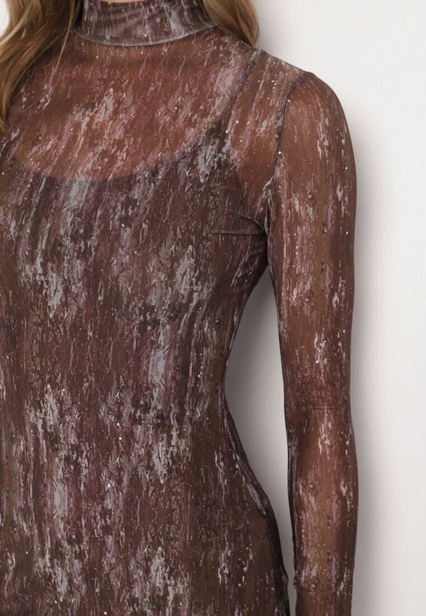 Born2be - Brązowa Transparentna Sukienka z Wiskozą Półgolfem i Halką Vertilena. Okazja: na co dzień. Kolor: brązowy. Materiał: wiskoza. Typ sukienki: dopasowane. Styl: casual, elegancki, wizytowy