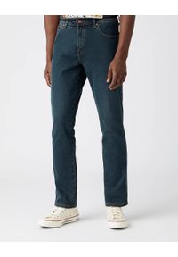 Wrangler - MĘSKIE SPODNIE JEANSOWE WRANGLER TEXAS SLIM DARK DUST W12S2837E