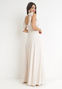 Born2be - Jasnobeżowa Rozkloszowana Sukienka Maxi z Wiązanymi Ramiączkami Lisija. Kolor: beżowy. Długość rękawa: na ramiączkach. Styl: elegancki. Długość: maxi #4