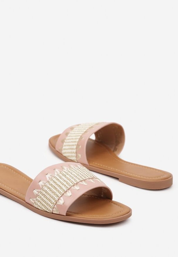 Renee - Różowe Klapki Ozdobione Tłoczoną Cholewką Tataloria. Okazja: na co dzień. Kolor: różowy. Materiał: jeans. Wzór: aplikacja. Styl: elegancki, casual