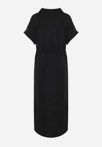 Born2be - Czarna Koszulowa Sukienka z Krótkim Rękawem Zapinana na Guziki z Materiałowym Paskiem Piantia. Okazja: na co dzień, na imprezę. Kolor: czarny. Materiał: materiał. Długość rękawa: krótki rękaw. Sezon: wiosna, lato. Typ sukienki: koszulowe. Styl: casual, elegancki #3