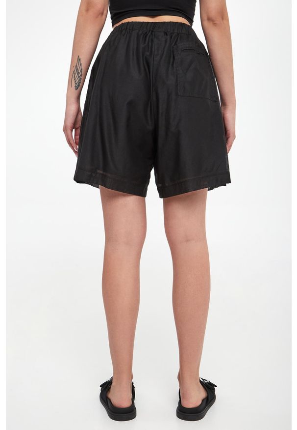 Pinko - Bermudy damskie z jedwabiem Lewis PINKO. Materiał: jedwab