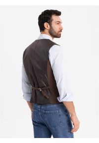 Ombre Clothing - Męska kamizelka garniturowa z klasycznym detalem i podszewką – brązowa V2 - Rozmiar: L. Kolor: brązowy. Materiał: wiskoza, poliester, materiał. Styl: klasyczny #3