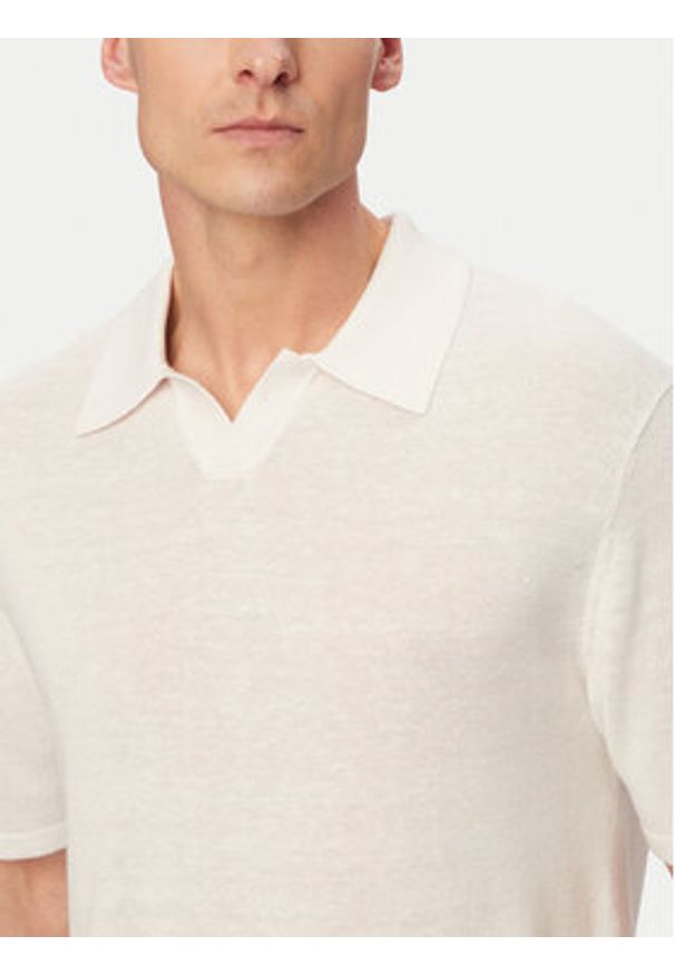 Calvin Klein Polo LV04LF313G Biały Regular Fit. Typ kołnierza: polo. Kolor: biały. Materiał: wiskoza