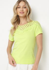 Born2be - Zielony Bawełniany T-shirt z Koronkowymi Wstawkami Zaredira. Okazja: na co dzień. Kolor: zielony. Materiał: bawełna, koronka. Wzór: koronka. Styl: klasyczny, casual, elegancki #4