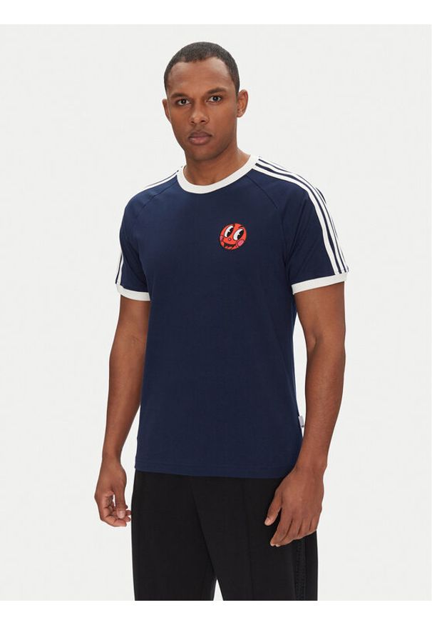 Adidas - adidas T-Shirt JP0984 Granatowy Slim Fit. Kolor: niebieski. Materiał: bawełna
