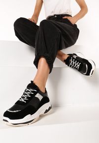 Born2be - Czarne Sneakersy Eirerial. Wysokość cholewki: przed kostkę. Nosek buta: okrągły. Zapięcie: sznurówki. Kolor: czarny. Materiał: skóra. Szerokość cholewki: normalna. Wzór: nadruk #1