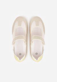 Born2be - Beżowe Tenisówki w Stylu Balerinek z Napisem Emitanela. Okazja: na co dzień. Zapięcie: rzepy. Kolor: beżowy. Materiał: jeans. Wzór: napisy. Styl: casual, sportowy #3