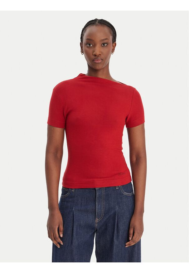 Guess Bluzka W6RP16 KD012 Czerwony Regular Fit. Kolor: czerwony. Materiał: wiskoza, syntetyk