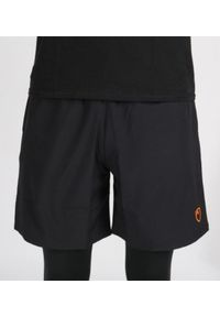 POWERLAYER - Męskie Szorty Sportowe PlayerLayer Blitz Field Czarne XL. Kolor: czarny. Materiał: elastan, poliester. Długość: krótkie. Wzór: haft. Sezon: lato