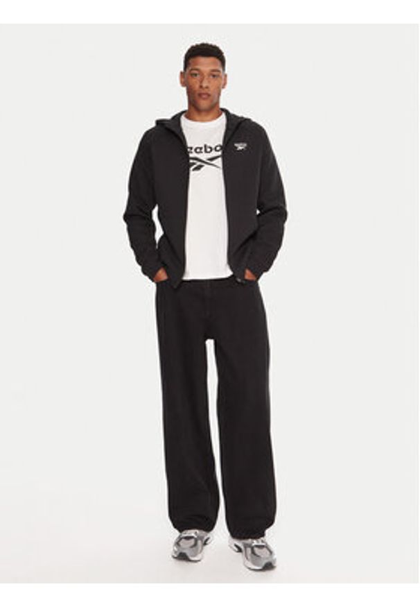 Reebok Bluza RK25148CCM Czarny Regular Fit. Kolor: czarny. Materiał: syntetyk