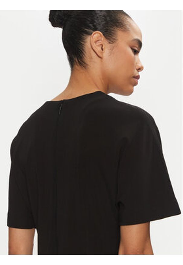 Calvin Klein Kurtka puchowa K20K207910 Czarny Regular Fit. Kolor: czarny. Materiał: syntetyk