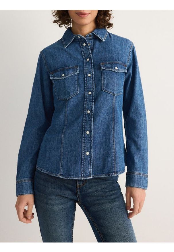 Reserved - Jeansowa koszula z kieszeniami - niebieski. Kolor: niebieski. Materiał: jeans