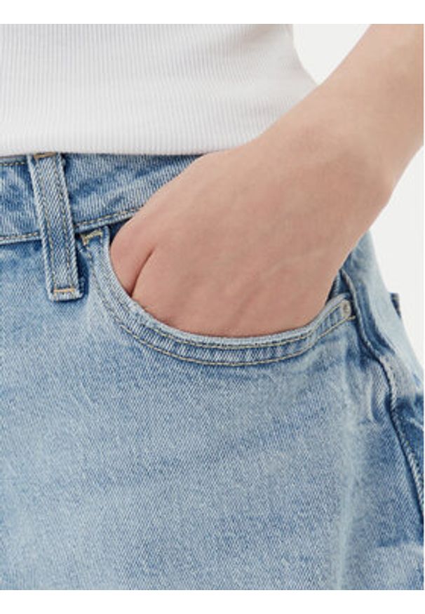 Guess Szorty jeansowe W5GD1A D4K30 Niebieski Regular Fit. Kolor: niebieski. Materiał: bawełna, jeans