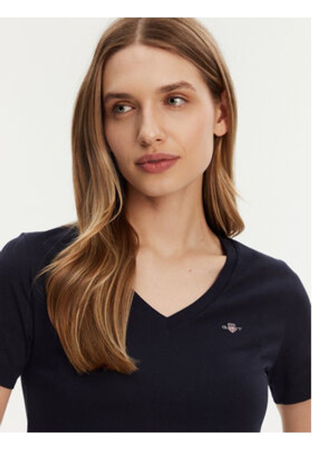 GANT - Gant T-Shirt Shield 4200750 Granatowy Regular Fit. Kolor: niebieski. Materiał: bawełna