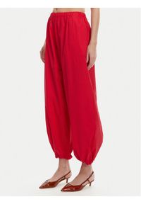 Pinko - PINKO Spodnie materiałowe 105210 A2LD Czerwony Relaxed Fit. Kolor: czerwony. Materiał: bawełna