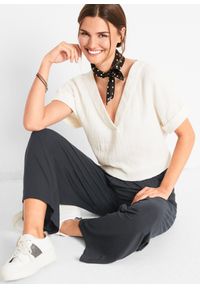 bonprix - Spodnie z dżerseju 7/8, z lejącej mieszanki wiskozy. Kolor: czarny. Materiał: jersey, wiskoza #2