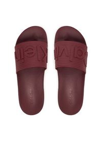 Calvin Klein Klapki Nemo - Contoured Emblem Logo Sliders HM0HM02113 Bordowy. Kolor: czerwony. Materiał: syntetyk #4