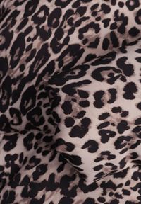 Born2be - Brązowa Krótka Pikowana Kurtka w Panterkę Wykończona Ściągaczami Ivinia. Okazja: na spacer. Kolor: brązowy. Materiał: jeans. Długość rękawa: długi rękaw. Długość: krótkie. Wzór: motyw zwierzęcy. Styl: elegancki #5